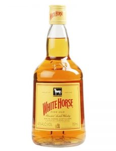 Белая лошадь